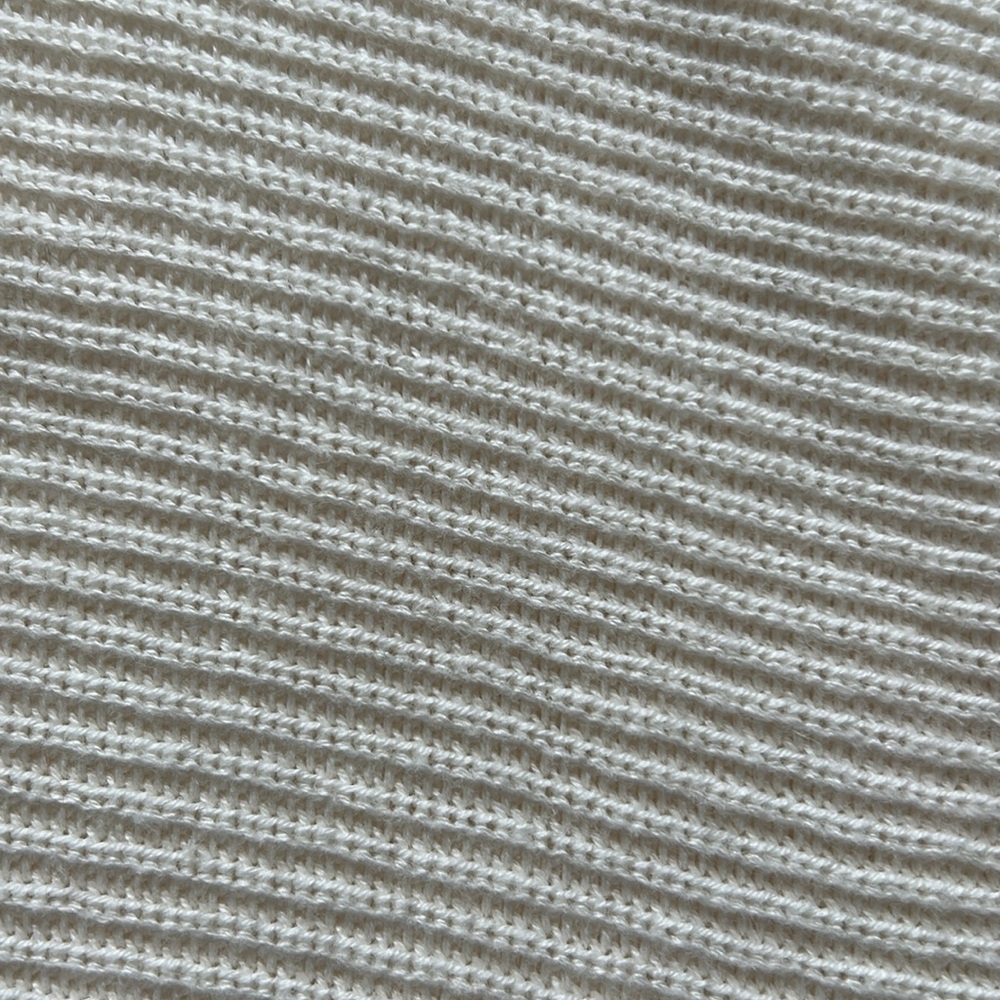 Tommy Bahama sweater - Picture 9 of 9